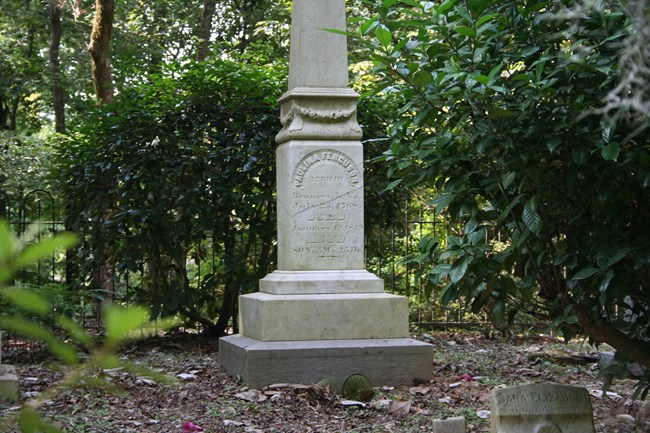 A gravestone with the engraving "Paulina Ferguson BORN IN Brunswick Va. July 25,1768. DIED January 19, 1849 AGED 80Ys. 5Mo. 25Ds."