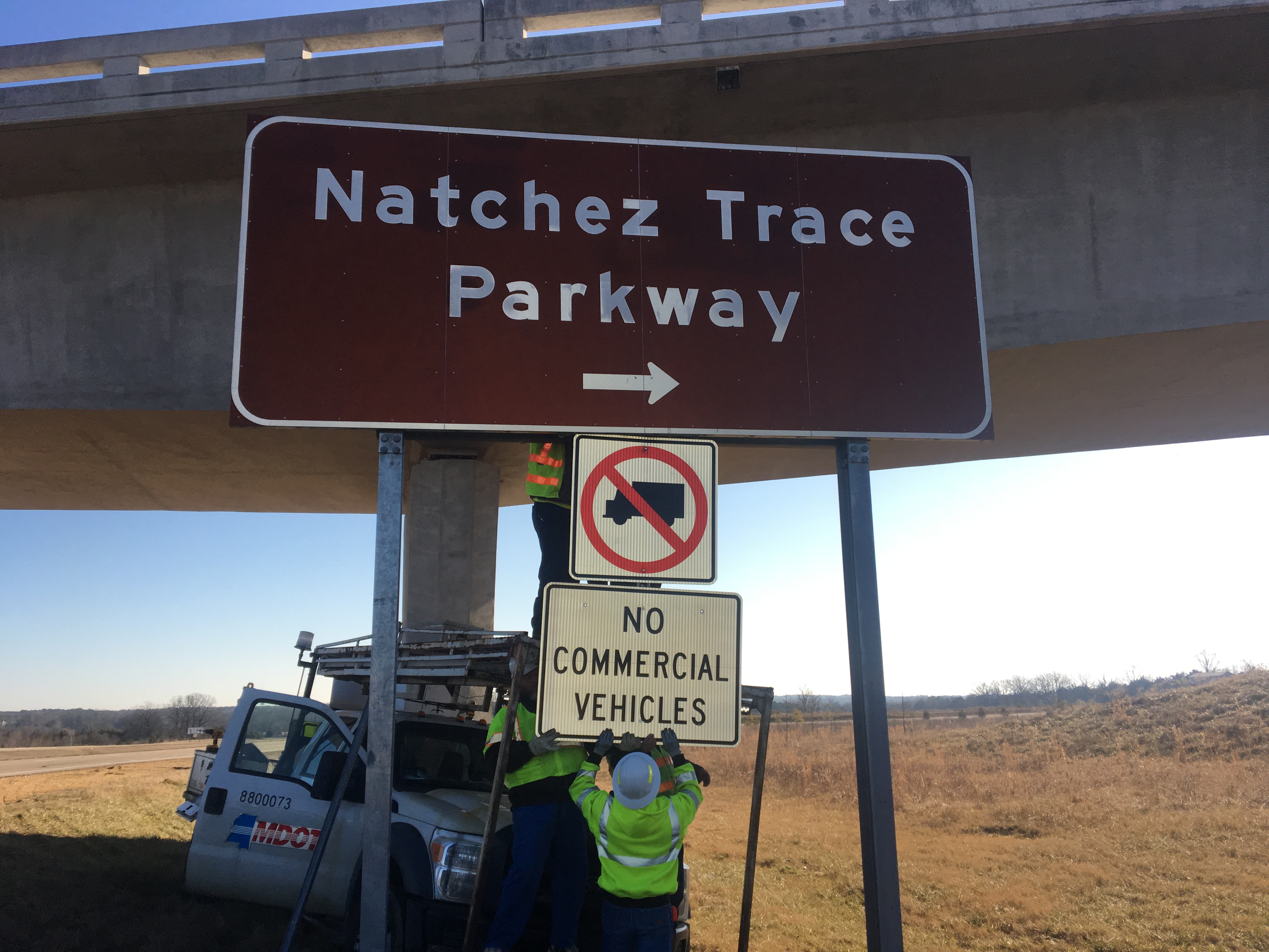 MDOT installs new signs.