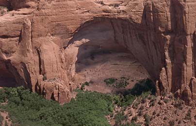 A half-mile walk bring you to view Betatakin/Talastima across the canyon. A half-mile walk bring you to view Betatakin/Talastima across the canyon.