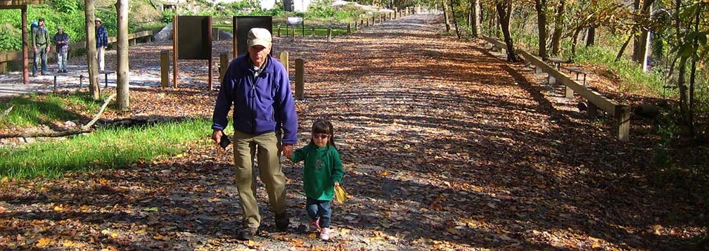 Hikers at Nuttallburg Hikers at Nuttallburg