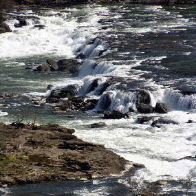 the New River plunges over Sandstone Falls