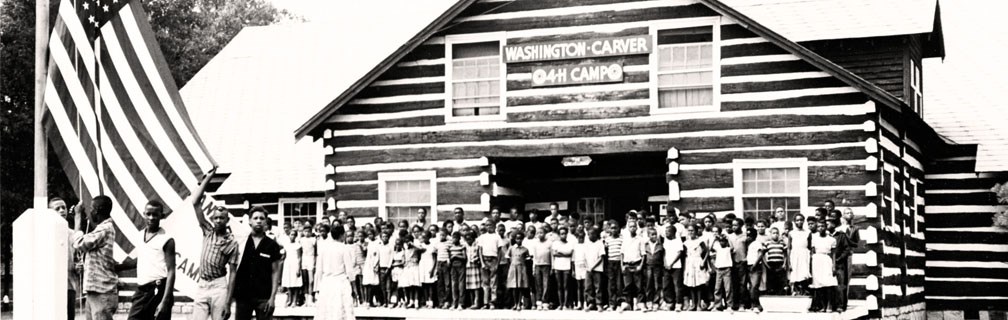 campers outside lodge