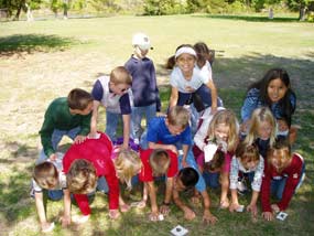 Kids learn about the food pyramid
