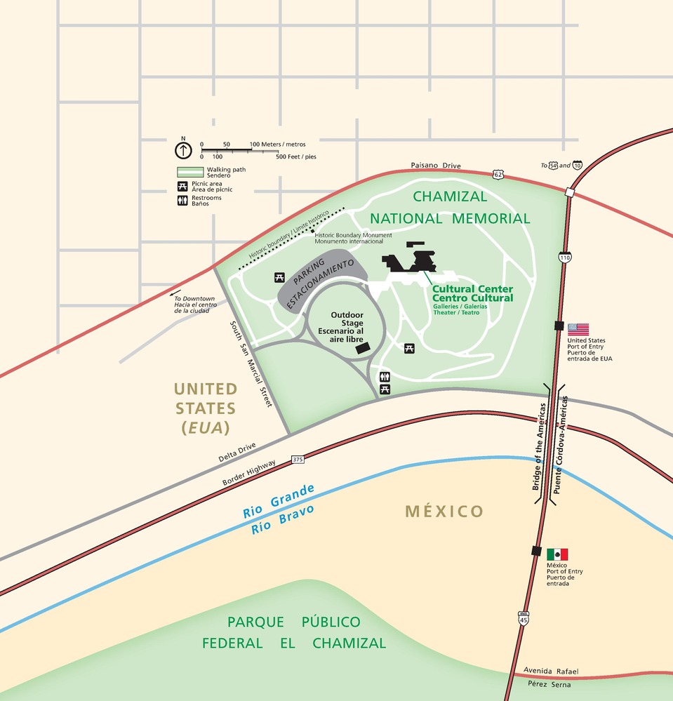 Map of Chamizal National Memorial in Texas. The edges of the park are shaded in green, and roads are represented with red lines. The United States (EUA) is shown in beige and México is pale yellow.