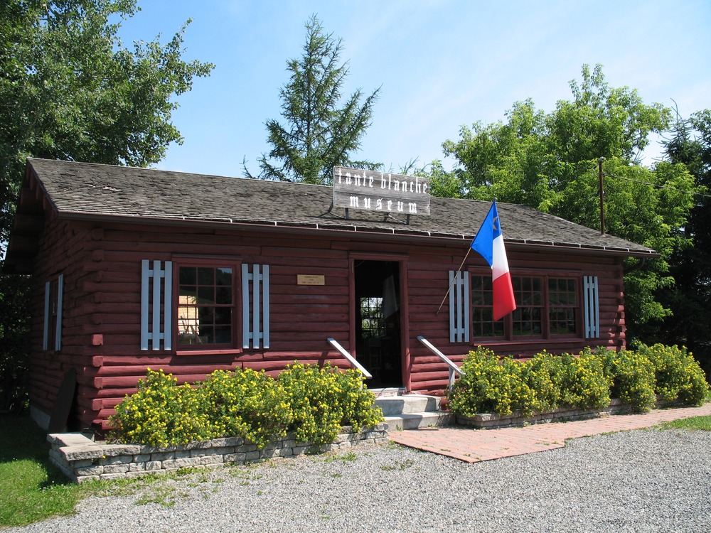 Acadian Landing and Tante Blanche