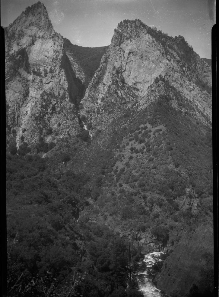 SEKI Roberts Collection Series: 2 Negatives; 12 Scenics