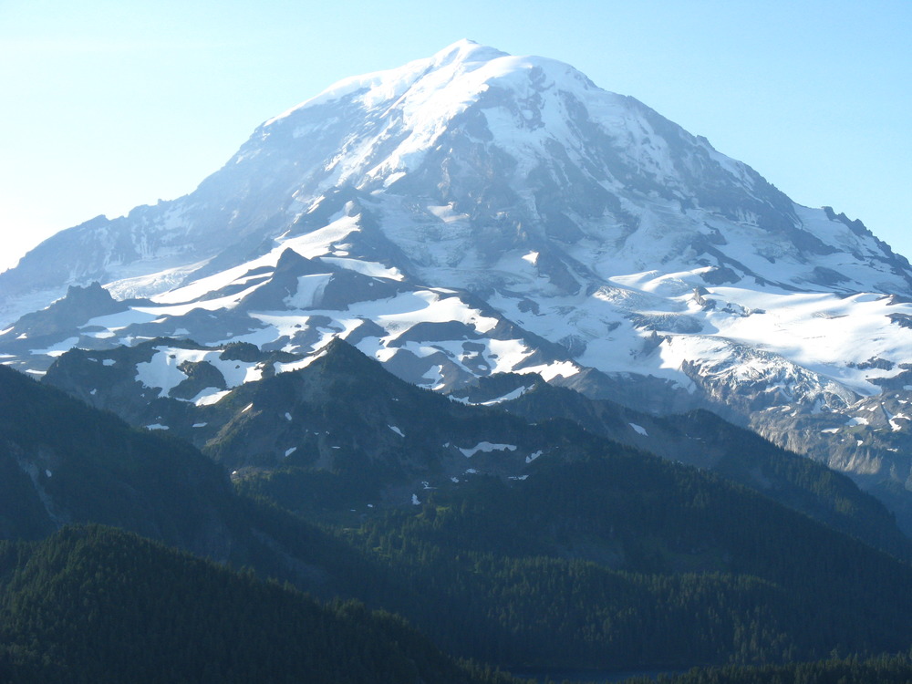 View from Lake Eunice Lookout in Mt Rainier National Park 2traveldads.com