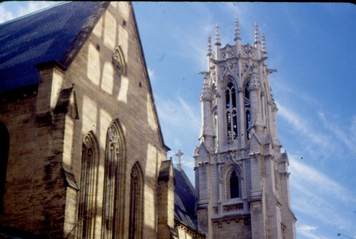 Image of an ornate cathedral.