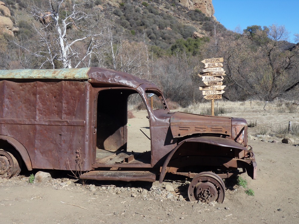 MASH Site - Rusty Truck & Sign