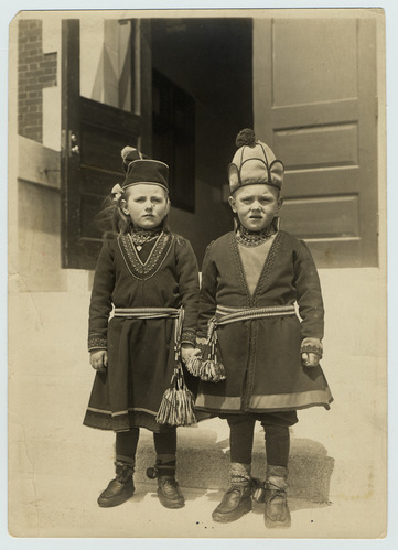 children posing