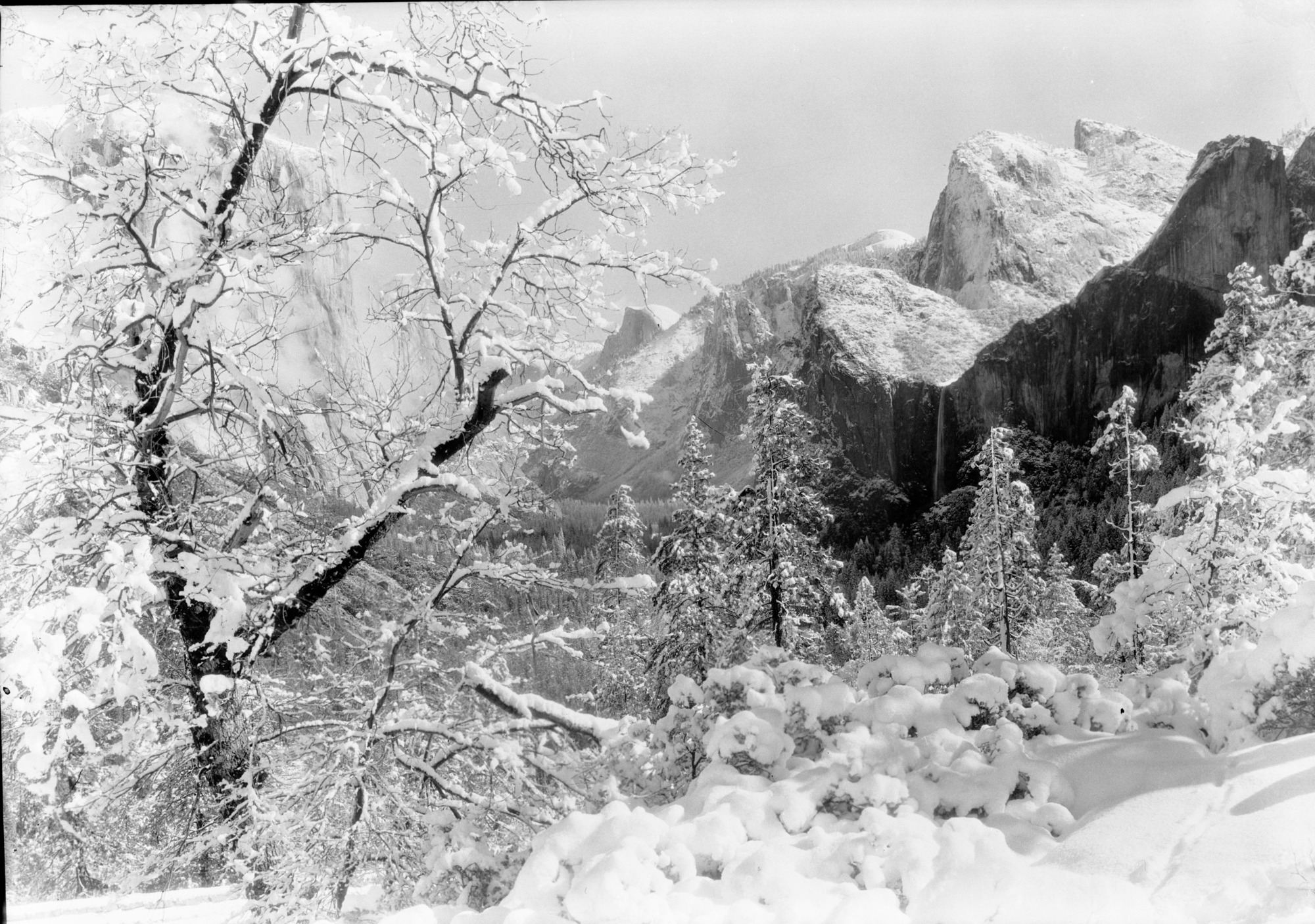 Yosemite Valley after snowstorm from Wawona Tunnel. Copy Neg: August 2004, L. Radanovich.