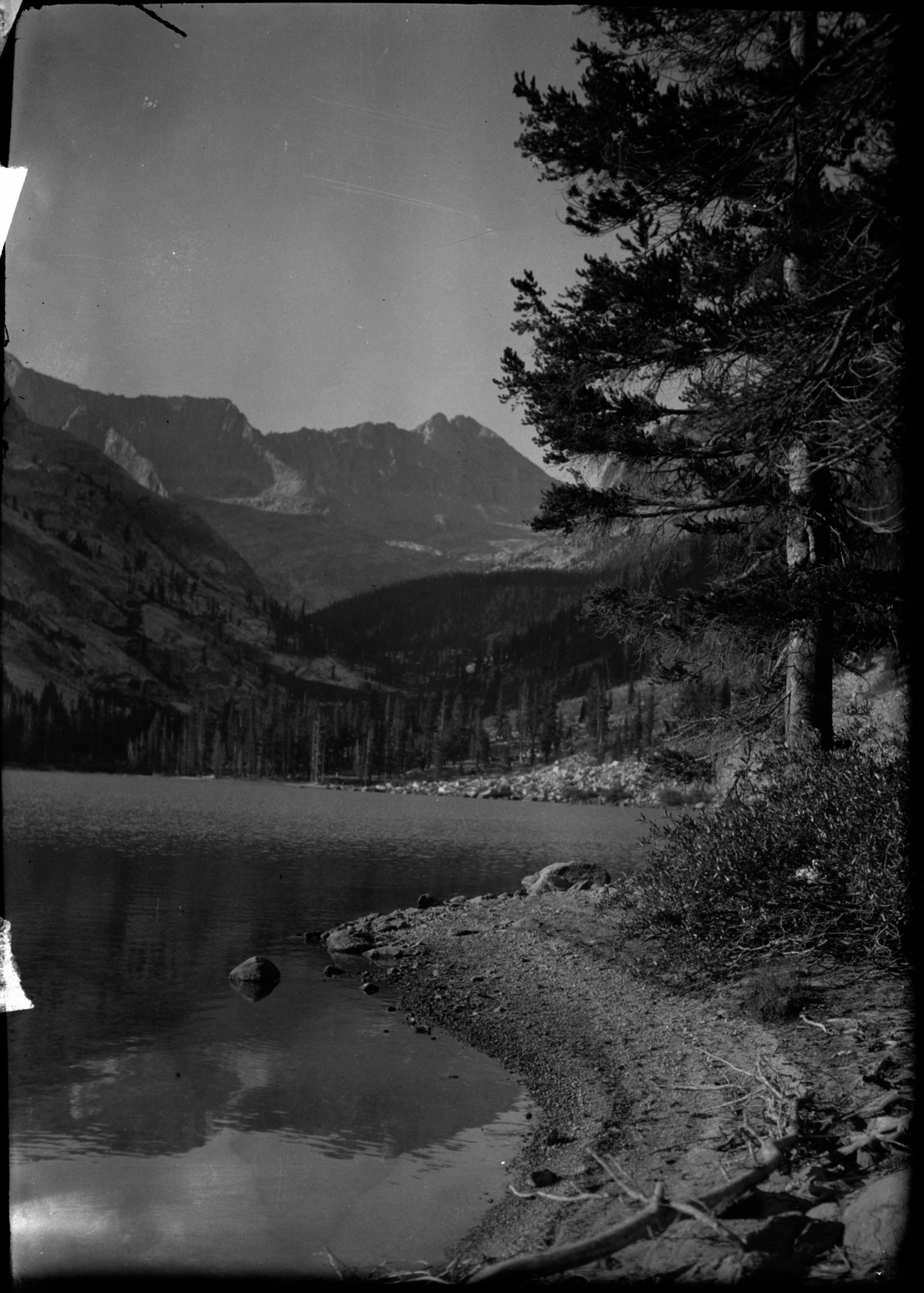 SEKI Roberts Collection Series: 2 Negatives; 6 Lakes