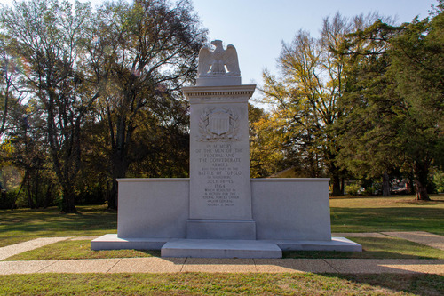 The marker at Tupelo National Battlefield commemorates the lives lost during the battle.