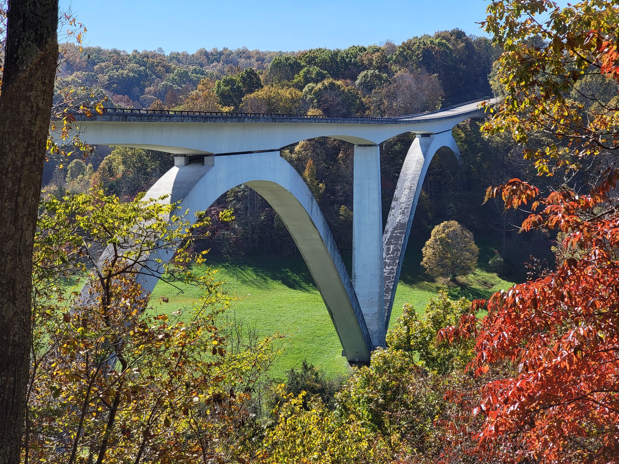橋洞 (Bridge Hole) アートブック Ponding 橋洞 (Bridge Hole) アートブック Ponding