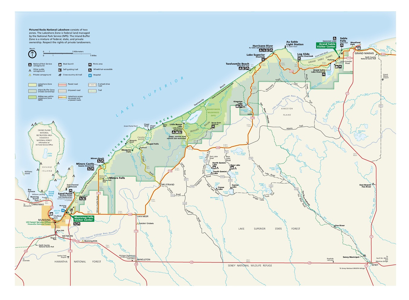 Map of Pictured Rocks National Lakeshore in Michigan. The park is shown in shades of green, surrounding areas in beige, and Lake Superior in blue.
