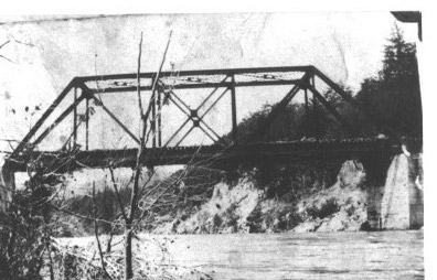 black and white photo of Nemo Bridge