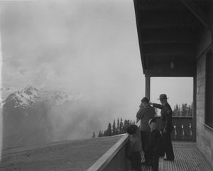 Ranger Hartzell and sons at Hurricane Ridge Visitor Center