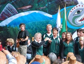Dana Lyons performs at ceremony marking the start of dam removal