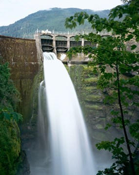 Looking upstream at Glines Canyon dam