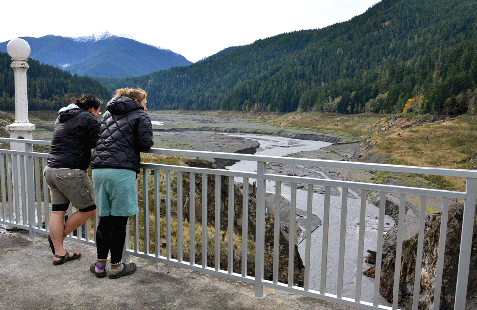 two women on the Glines Canyon Spillway Overlook