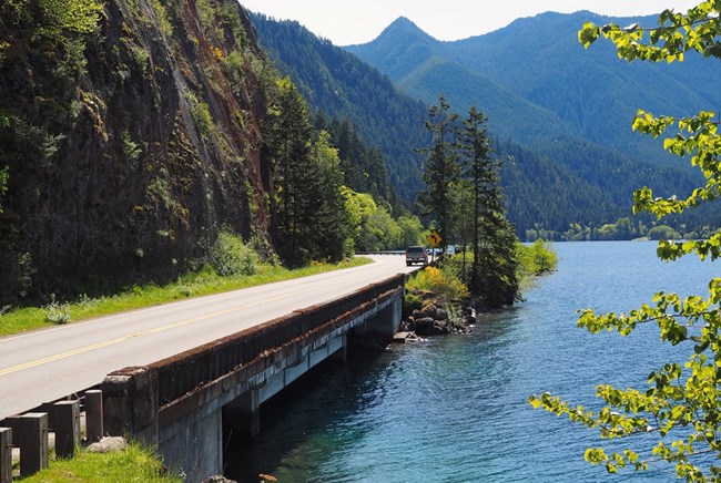 crescent lake 101 highway olympic park national road traffic along nps hwy route around service maynes delays rehabilitation coming barb
