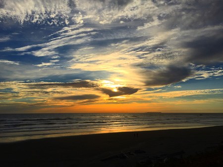 Clouds reflect on sunset at Kalaloch Beach