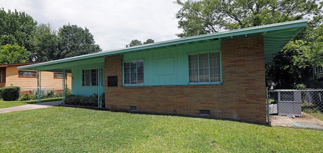 Single story home where Medgar Evers lived