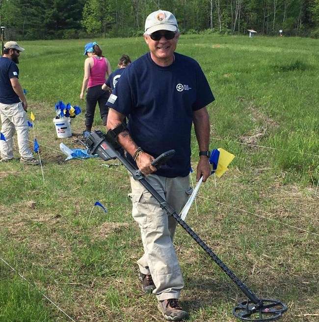 Joel Dukes Metal Detecting at SARA 2019