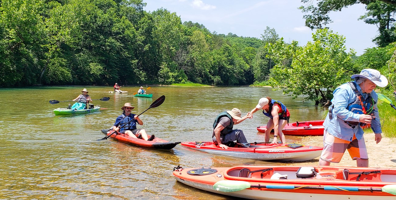 Floating - Ozark National Scenic Riverways (U.S. National Park