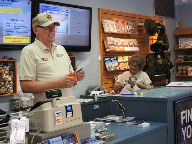 Volunteers assist with operations at Malaquite Visitor Center Volunteers assist with operations at Malaquite Visitor Center
