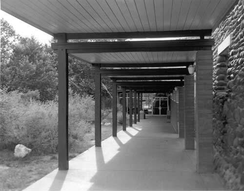 Entrance to Montezuma Castle Visitor Center