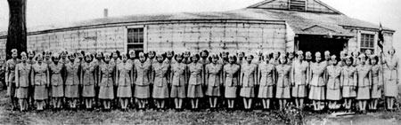 Japanese American women in the armed forces