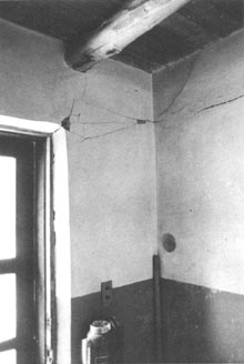 plaster crack