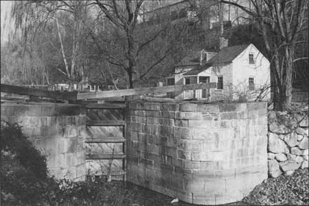 Lock 7 and lockhouse