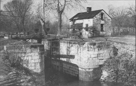 Lock 13 Lockhouse