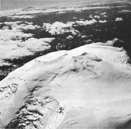 summit cone of Mount Rainier
