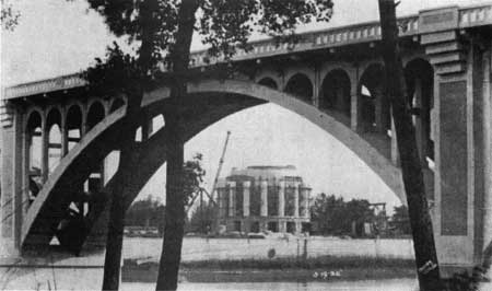 view of construction from Lincoln Memorial Bridge