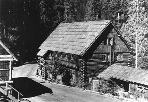 Ohanapecosh Lodge