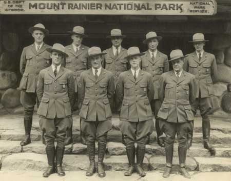 1932 staff