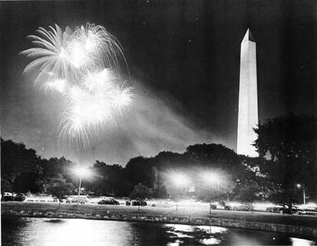 fireworks above Washington Monument