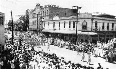 Women Marines in parade