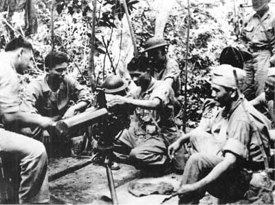 Marines teaching Filipino aviation cadets