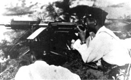 Japanese machine gun crew