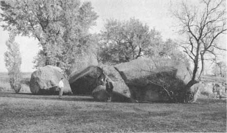 Three Maidens rock formations