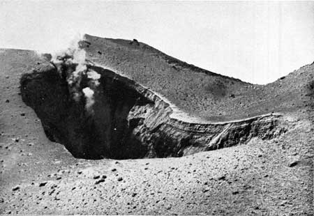 crater of Lassen Peak
