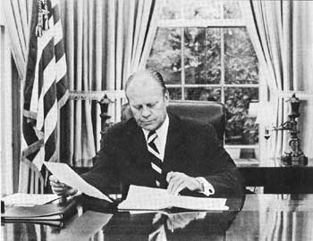 Ford in Oval Office