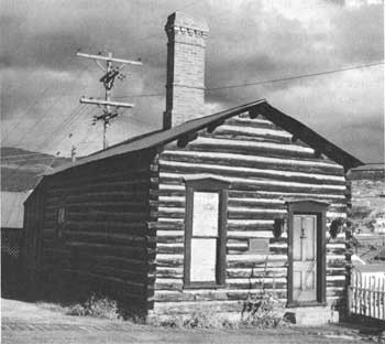 Dexter Cabin