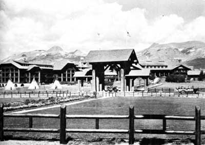 Glacier Park Lodge