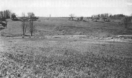 outer wall of the ice-walled lake deposit