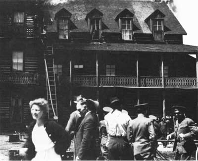 fire fighting, Cottage Hotel, Yellowstone